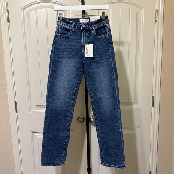 Zenana Jeans *NWT* - Picture 1 of 3